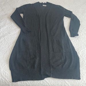 Charcoal grey long cardigan with pockets. Length 38”. Sleeve 23.5”